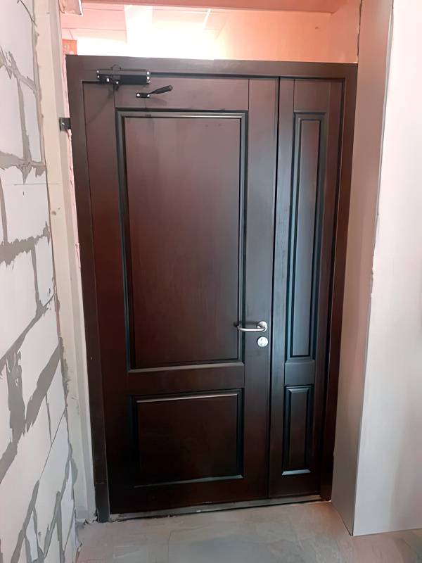 Полуторная МДФ дверь, вид изнутри Полуторная МДФ дверь, вид изнутри