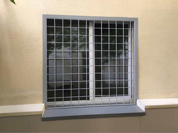 Решетка на окно (пожарное депо) Решетка на окно (пожарное депо)