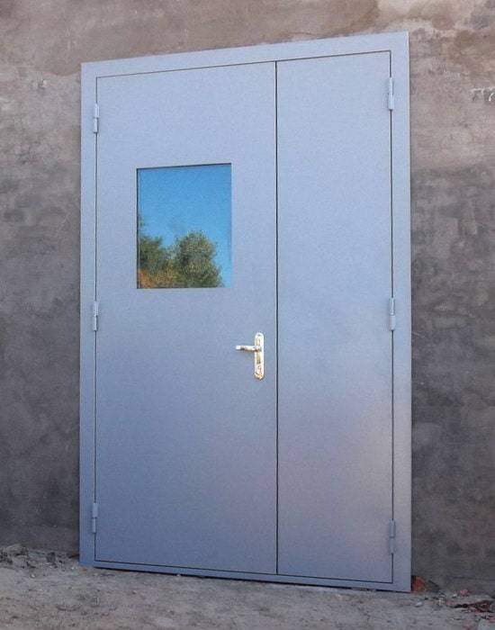 Техническая дверь с двумя створками Техническая дверь с двумя створками