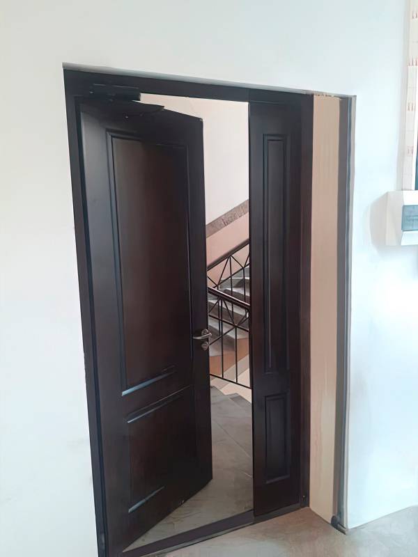 Внутренняя сторона двери с МДФ Внутренняя сторона двери с МДФ